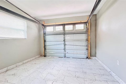 House in Apopka, Florida 3 bedrooms, 88.63 sq.m. № 1805097 - photo 23