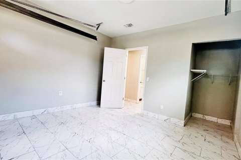 House in Apopka, Florida 3 bedrooms, 88.63 sq.m. № 1805097 - photo 24