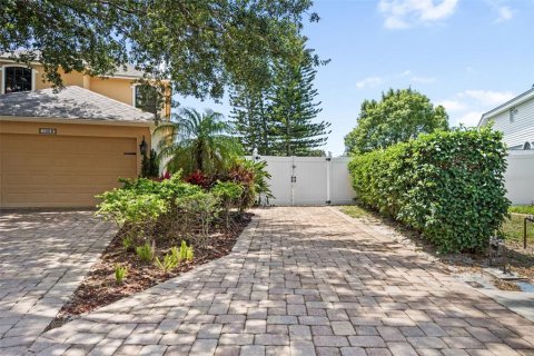 Villa ou maison à louer à Bradenton, Floride: 4 chambres, 193.24 m2 № 2425358 - photo 9