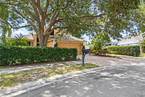 Villa ou maison à louer à Bradenton, Floride: 4 chambres, 193.24 m2 № 2425358 - photo 8
