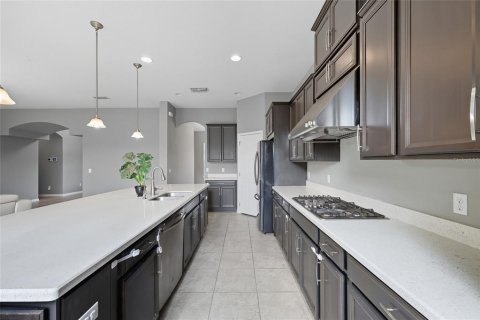 Casa en venta en Orlando, Florida, 4 dormitorios, 304.91 m2 № 1901886 - foto 13