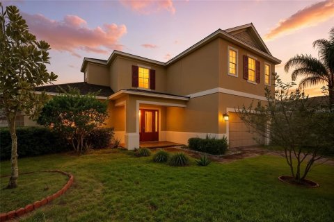 Casa en venta en Orlando, Florida, 4 dormitorios, 304.91 m2 № 1901886 - foto 1