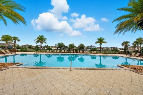 Casa en venta en Orlando, Florida, 4 dormitorios, 304.91 m2 № 1901886 - foto 2