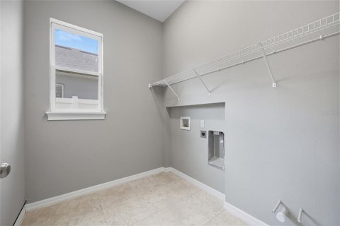Casa en venta en Orlando, Florida, 4 dormitorios, 304.91 m2 № 1901886 - foto 29