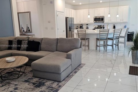 House in Kissimmee, Florida 6 bedrooms № 1776419 - photo 5