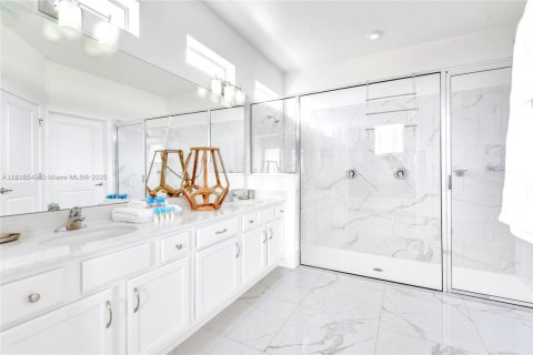 House in Kissimmee, Florida 6 bedrooms № 1776419 - photo 23