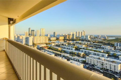 Купить кондоминиум в Авентура, Флорида 3 спальни, 237.83м2, № 1974128 - фото 2