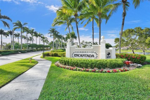 Купить виллу или дом в Пемброк-Пайнс, Флорида 4 спальни, 190.82м2, № 1921183 - фото 2