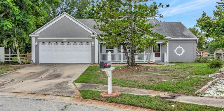 Villa ou maison à Bradenton, Floride 3 chambres, 149.48 m2 № 2275449
