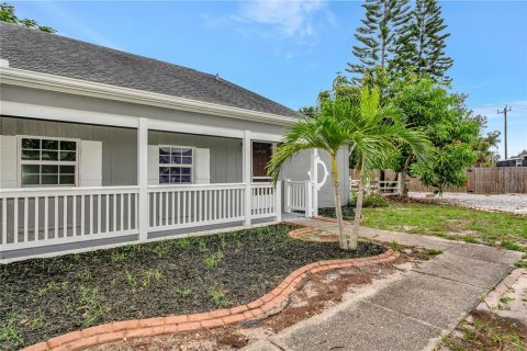 Villa ou maison à vendre à Bradenton, Floride: 3 chambres, 149.48 m2 № 2275449 - photo 3
