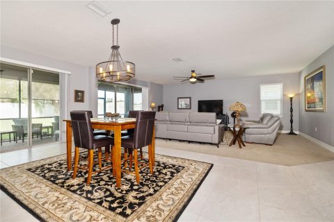 Casa en venta en Valrico, Florida, 5 dormitorios, 376.63 m2 № 1886456 - foto 2