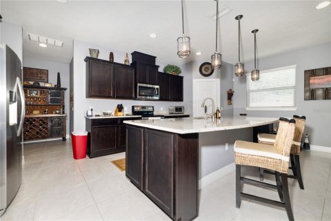 Casa en venta en Valrico, Florida, 5 dormitorios, 376.63 m2 № 1886456 - foto 12