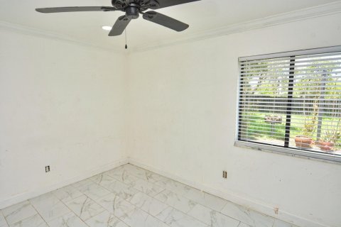 Villa ou maison à vendre à Port St. Lucie, Floride: 3 chambres, 120.22 m2 № 2254360 - photo 13