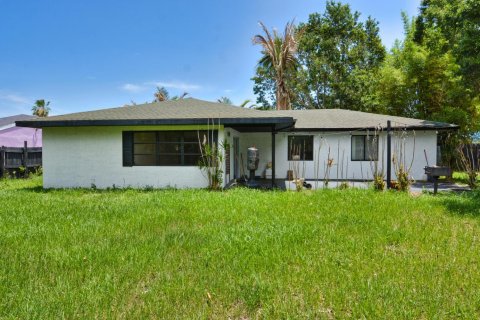 Villa ou maison à vendre à Port St. Lucie, Floride: 3 chambres, 120.22 m2 № 2254360 - photo 3
