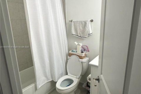 Adosado en alquiler en Homestead, Florida, 3 dormitorios, 123.37 m2 № 1956515 - foto 11