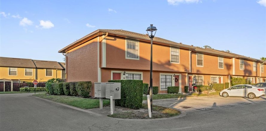 Condominio en Winter Park, Florida, 3 dormitorios № 1565273