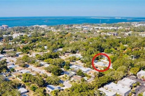 Casa en alquiler en Dunedin, Florida, 2 dormitorios, 103.86 m2 № 1843481 - foto 1