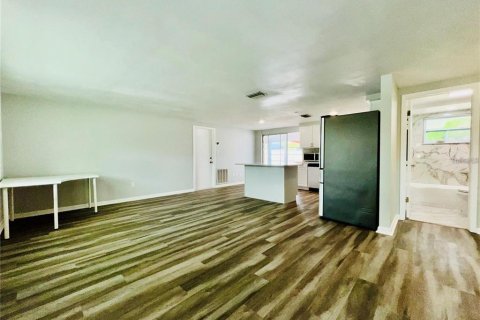 Casa en alquiler en Dunedin, Florida, 2 dormitorios, 103.86 m2 № 1843481 - foto 9