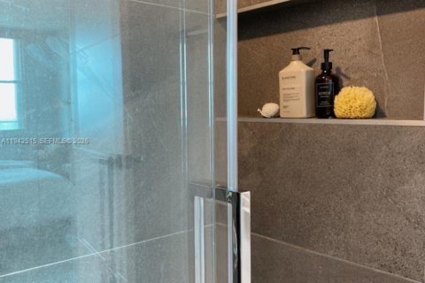 Снять в аренду кондоминиум в Майами, Флорида 2 спальни, 89.19м2, № 1999675 - фото 18