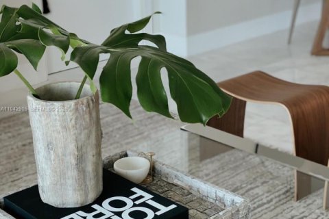 Снять в аренду кондоминиум в Майами, Флорида 2 спальни, 89.19м2, № 1999675 - фото 15