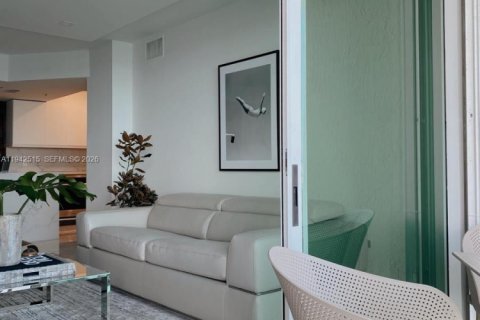 Снять в аренду кондоминиум в Майами, Флорида 2 спальни, 89.19м2, № 1999675 - фото 12