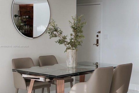 Снять в аренду кондоминиум в Майами, Флорида 2 спальни, 89.19м2, № 1999675 - фото 17