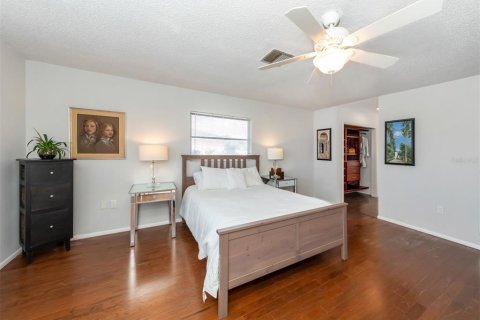 House in Venice, Florida 3 bedrooms, 168.06 sq.m. № 1529673 - photo 5