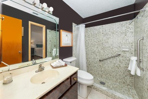 House in Venice, Florida 3 bedrooms, 168.06 sq.m. № 1529673 - photo 21