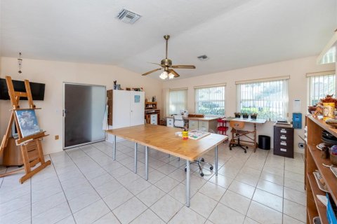 House in Venice, Florida 3 bedrooms, 168.06 sq.m. № 1529673 - photo 22