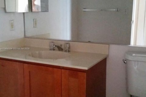 Apartamento en alquiler en North Bay Village, Florida, 2 dormitorios, 95.69 m2 № 2029618 - foto 23