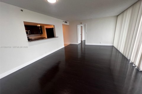 Apartamento en alquiler en North Bay Village, Florida, 2 dormitorios, 95.69 m2 № 2029618 - foto 8