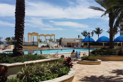 Apartamento en alquiler en North Bay Village, Florida, 2 dormitorios, 95.69 m2 № 2029618 - foto 25