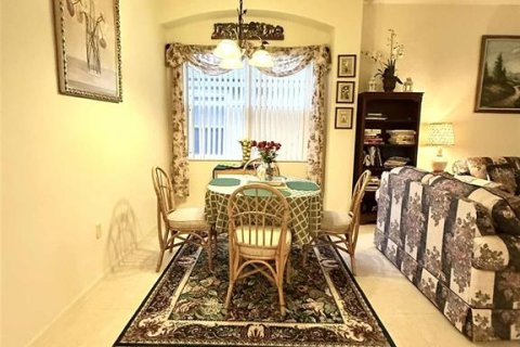 House in Kissimmee, Florida 4 bedrooms, 213.49 sq.m. № 1796886 - photo 12