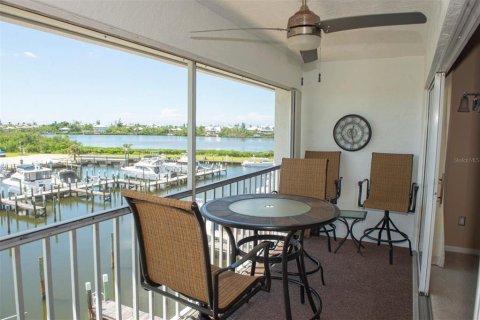 Copropriété à vendre à Placida, Floride: 1 chambre, 64.75 m2 № 2415181 - photo 3