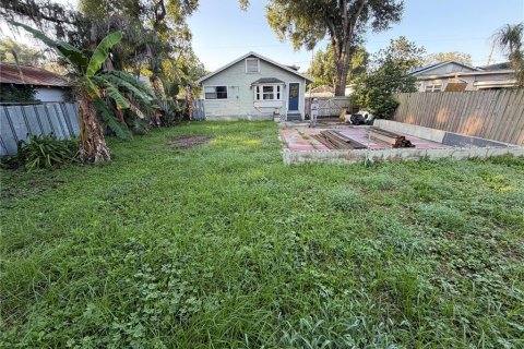House in Tampa, Florida 2 bedrooms, 111.11 sq.m. № 2334194 - photo 21