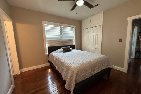 House in Tampa, Florida 2 bedrooms, 111.11 sq.m. № 2334194 - photo 23