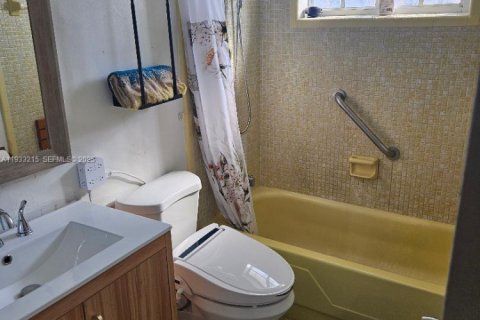 Casa en venta en Miami, Florida, 4 dormitorios, 167.5 m2 № 2035262 - foto 13