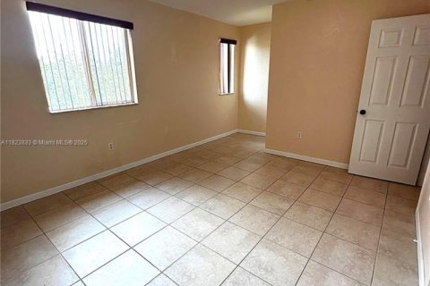 Adosado en alquiler en Homestead, Florida, 2 dormitorios, 122.07 m2 № 1799028 - foto 17