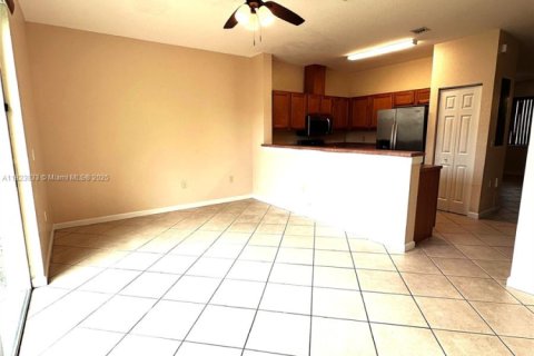 Adosado en alquiler en Homestead, Florida, 2 dormitorios, 122.07 m2 № 1799028 - foto 8