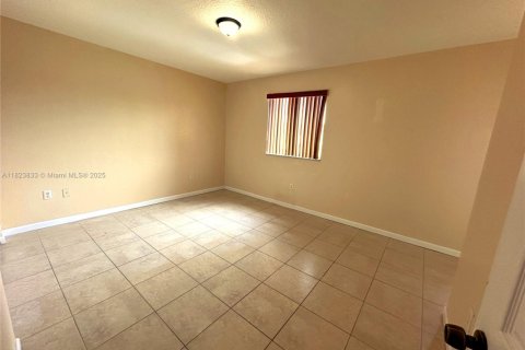 Adosado en alquiler en Homestead, Florida, 2 dormitorios, 122.07 m2 № 1799028 - foto 16