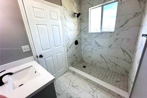 Adosado en alquiler en Homestead, Florida, 2 dormitorios, 122.07 m2 № 1799028 - foto 14