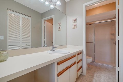 Condo in Sarasota, Florida, 2 bedrooms № 2116759 - photo 23