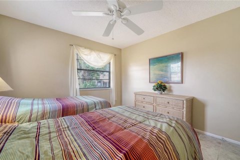 Condo in Sarasota, Florida, 2 bedrooms № 2116759 - photo 28