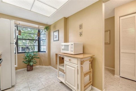 Condo in Sarasota, Florida, 2 bedrooms № 2116759 - photo 14