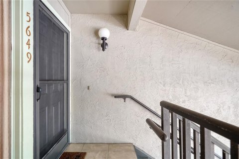 Condo in Sarasota, Florida, 2 bedrooms № 2116759 - photo 2
