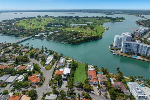 Terreno en venta en Surfside, Florida № 1981854 - foto 8