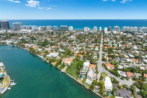 Terreno en venta en Surfside, Florida № 1981854 - foto 9