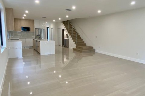 Townhouse in Fort Lauderdale, Florida 3 bedrooms № 1825784 - photo 11