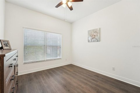 House in Lutz, Florida 5 bedrooms, 310.01 sq.m. № 2155927 - photo 23