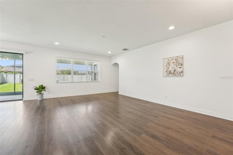 House in Lutz, Florida 5 bedrooms, 310.01 sq.m. № 2155927 - photo 7